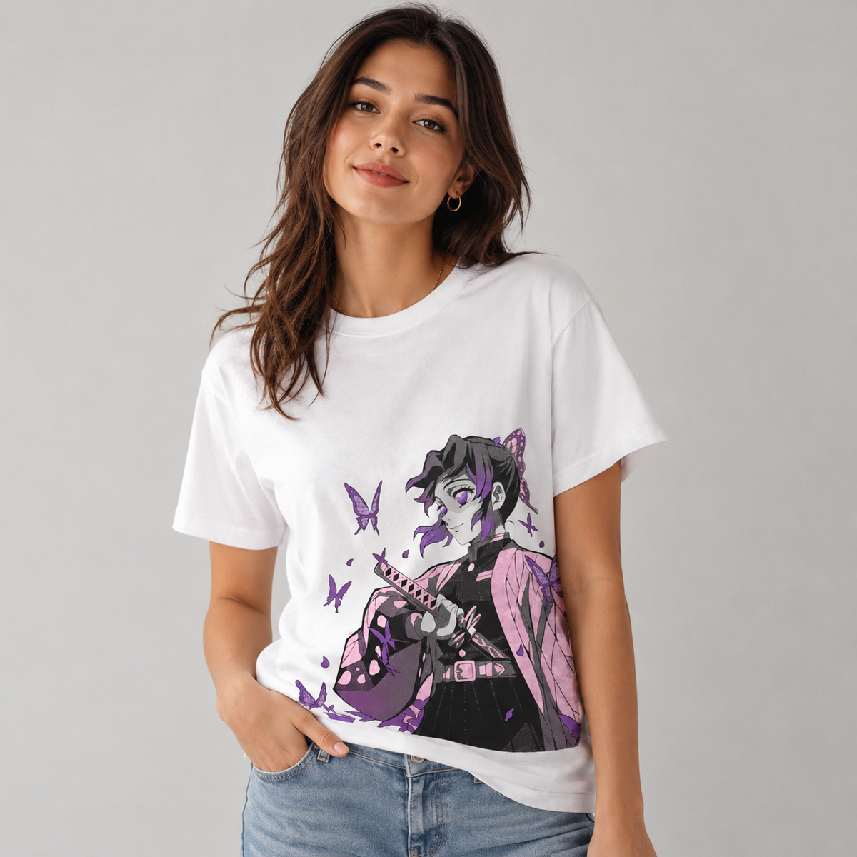T-shirt anime Demon Slayer Shinobu Kocho Grafica 1 100% cotone - vista prodotto 2